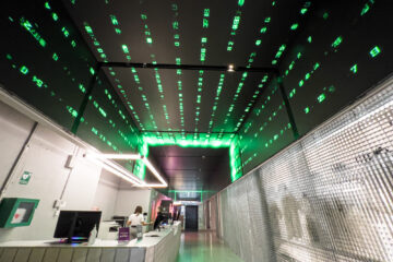 LED ceiling welcomes visitors to space
